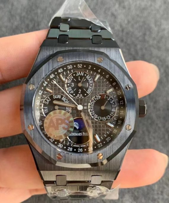 Audemars Piguet’s Black Beauty – The Royal Oak Perpetual Calendar Ceramic Black